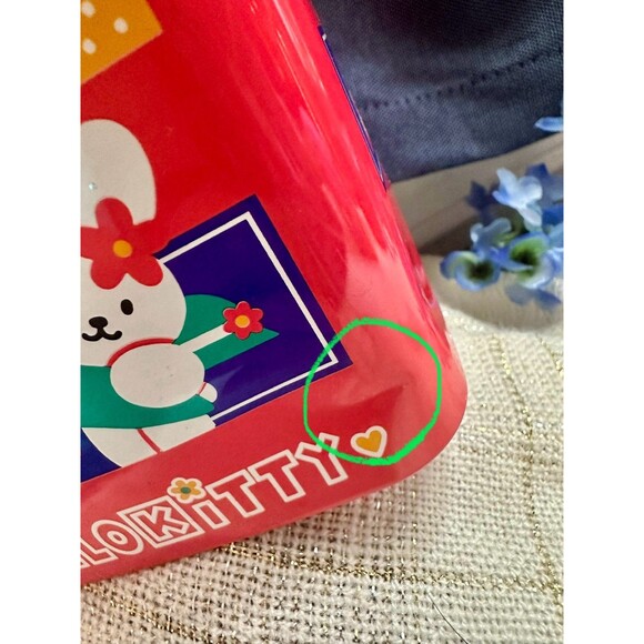 Vintage Sanrio Hello Kitty Desk Tin Trash Bin - Picture 4 of 9
